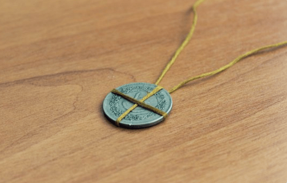 Horde amulet to attract good luck