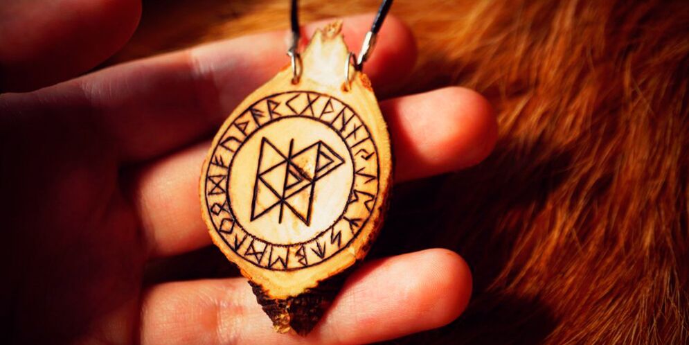 strong runic amulet for good luck